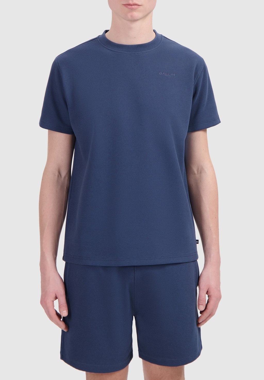 

Базовая футболка REGULAR FIT CREWNECK Ballin, темно-синий