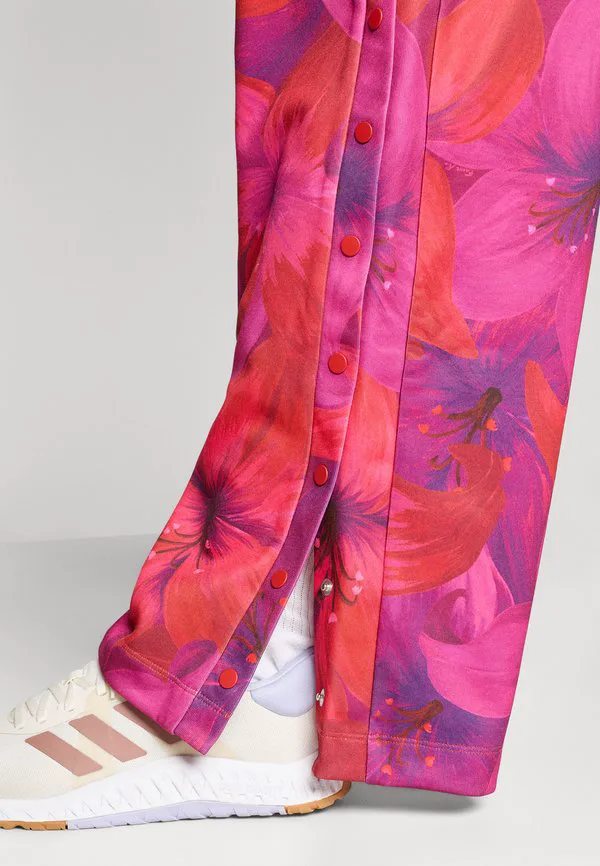 Спортивные штаны farm tiro Adidas Sportswear, Bahia Magenta/Collegiate Red/Crystal Linen — фото 4