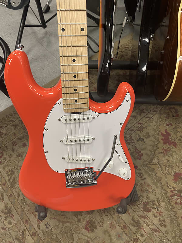 

Электрогитара Sterling CT30-SSS Cutlass Fiesta Red