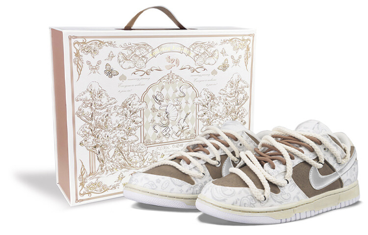 

Кроссовки Nike Dunk Low, коричневый/белый