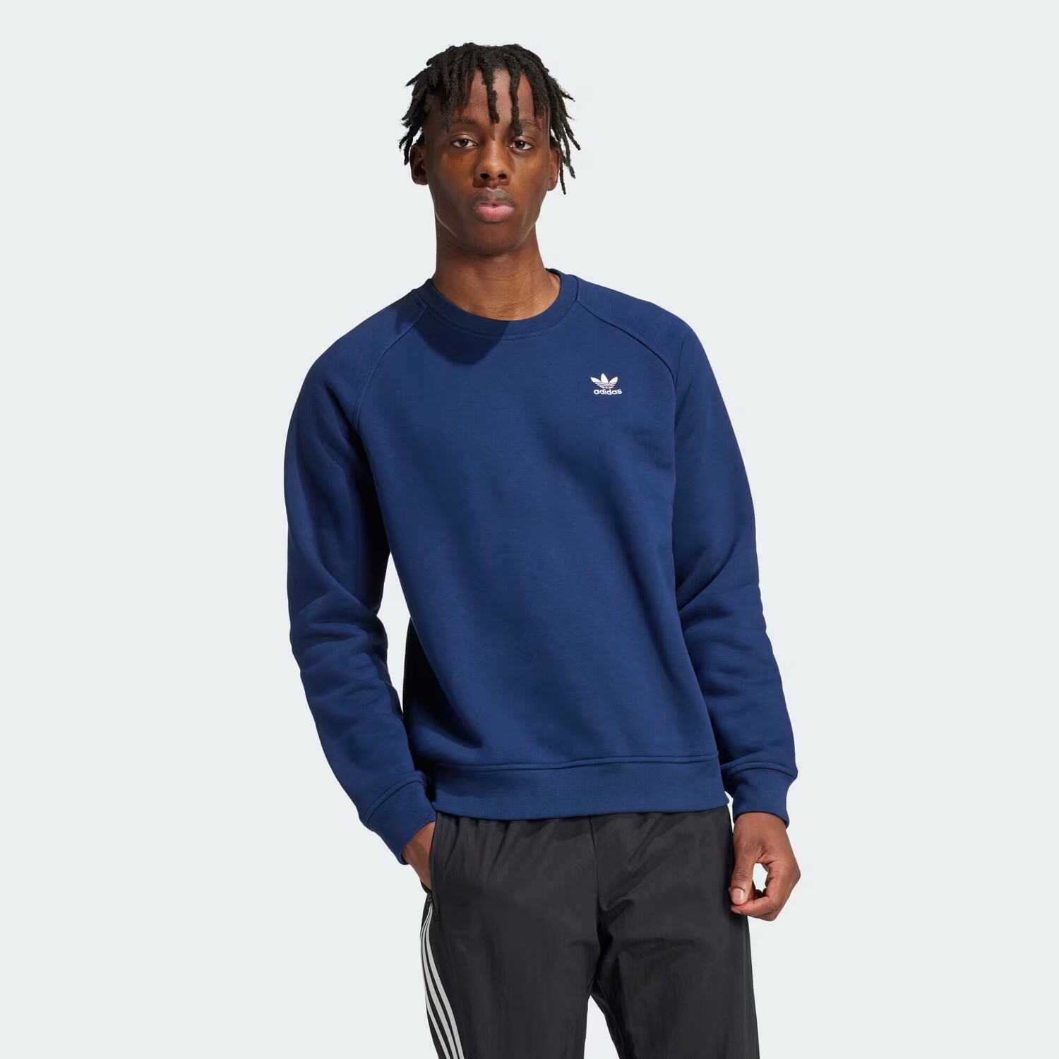 

Толстовка с круглым вырезом Trefoil Essentials Adidas, цвет Night Indigo