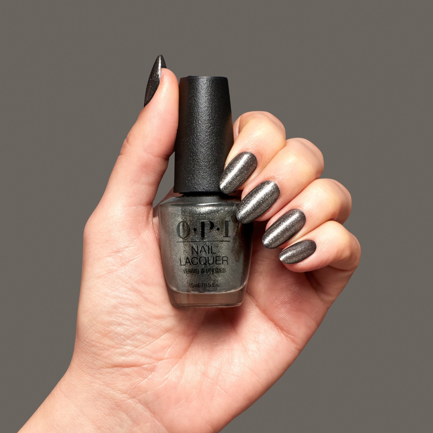 Лак для ногтей nail lacquer holiday 2025 - good enough to treat Opi, hrs03 - tempted to lick-orice, объем 15 мл — фото 3