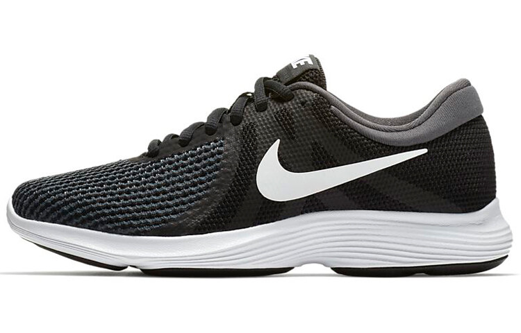 

Женские беговые кроссовки Nike REVOLUTION 4