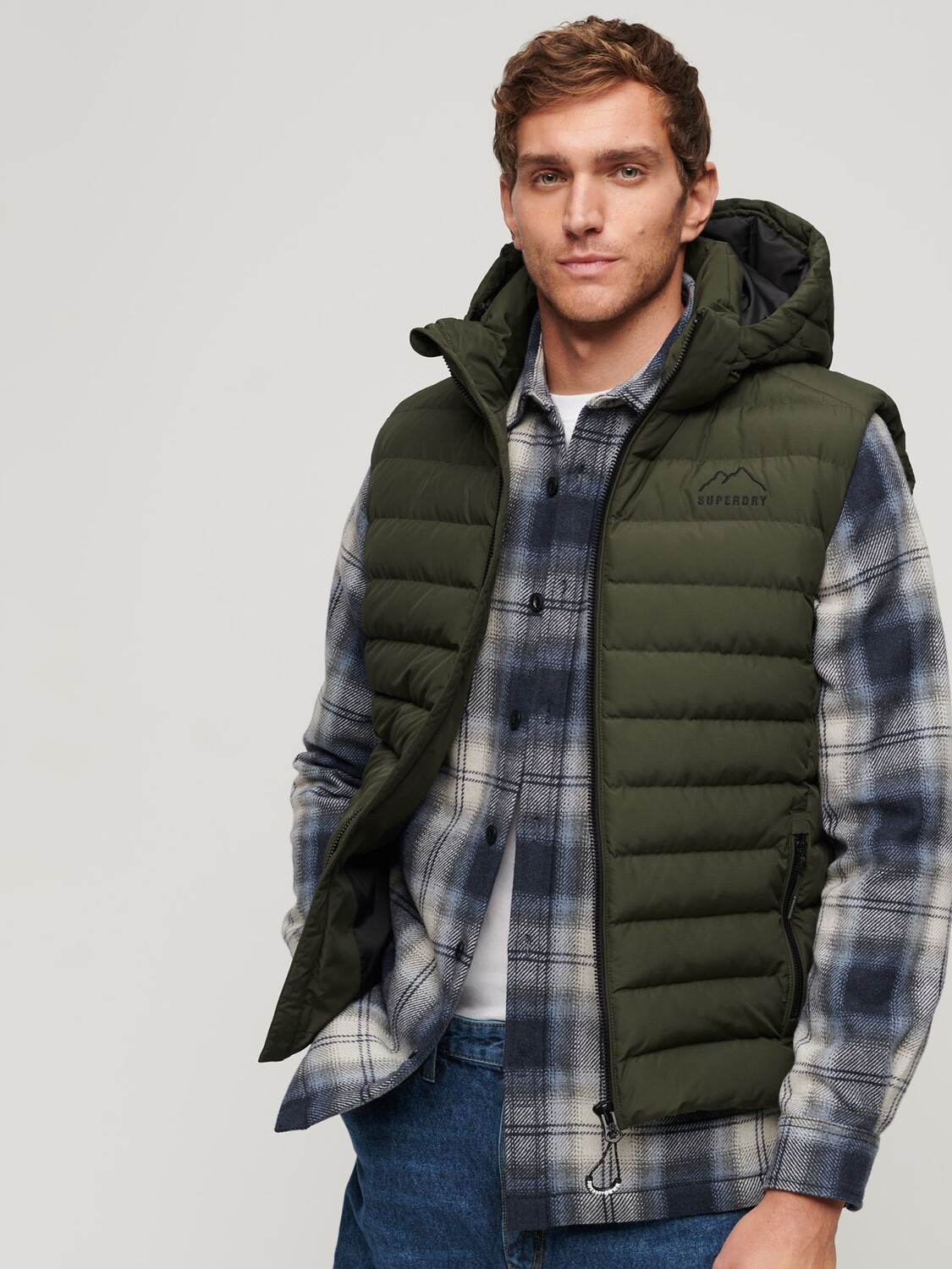 

Утепленный жилет Fuji Sport с капюшоном Superdry, темно-зеленый мох