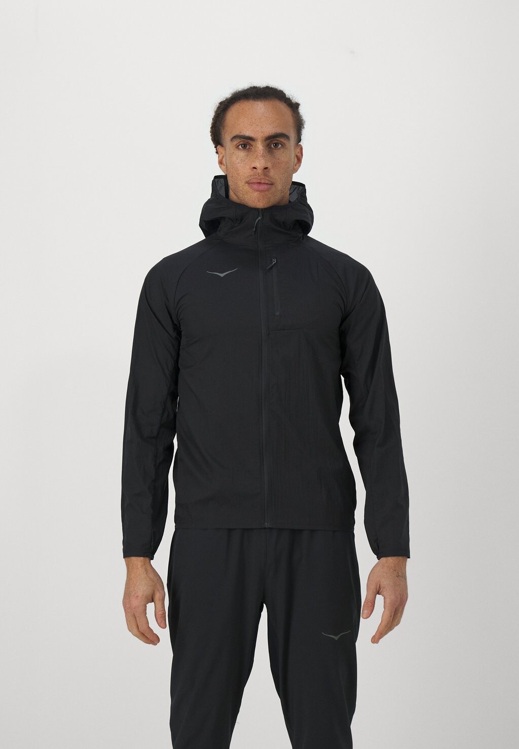 

Куртка для бега SKYFLOW JACKET HOKA, цвет black