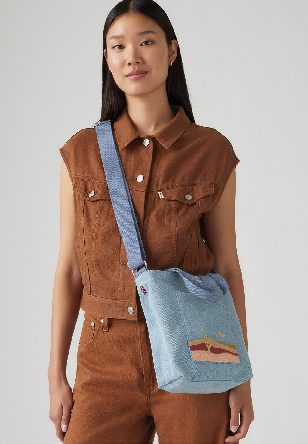

Сумка через плечо MINI ICON - Across body bag Levi's, цвет Denim