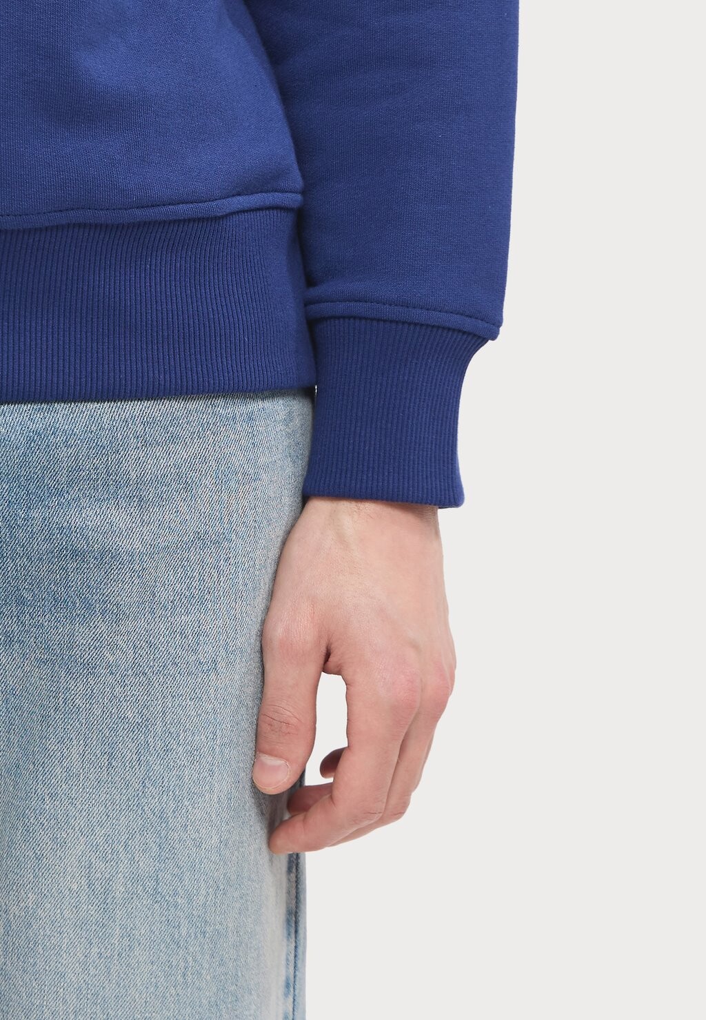 

Толстовка INSITUTIONAL THICKFOIL LOGO Versace Jeans Couture, синий