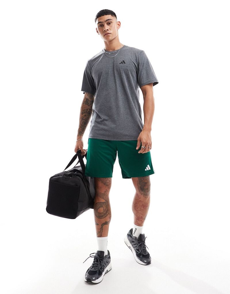

Серая футболка adidas Training Essentials Feelready adidas