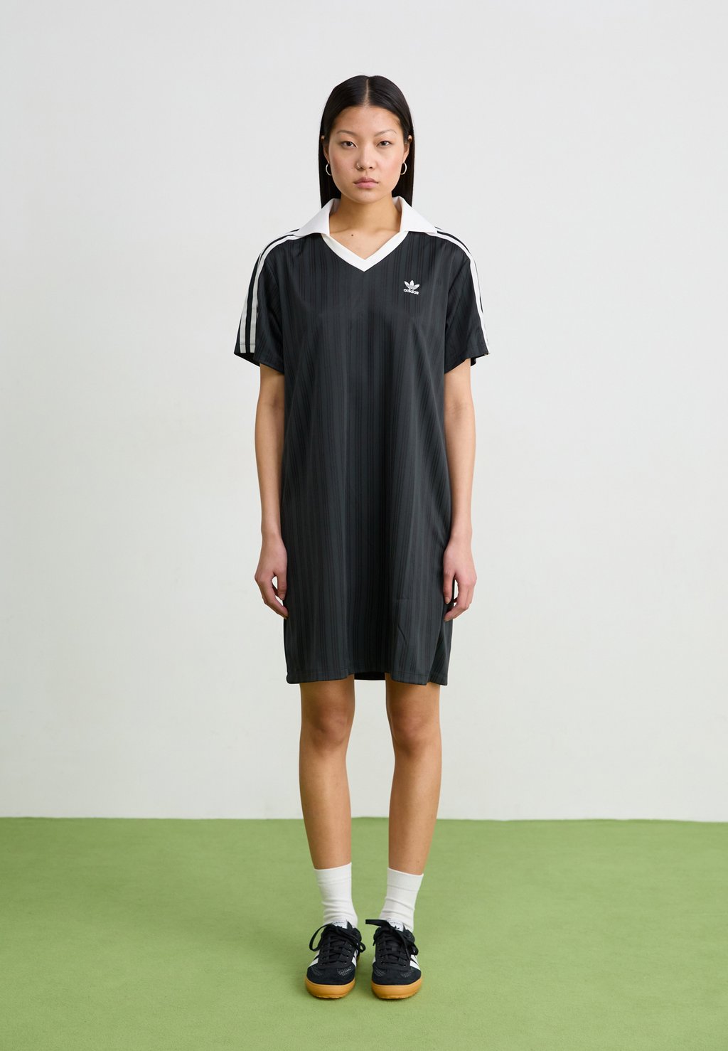 

Платье из джерси V NECK DRESS adidas Originals, черный