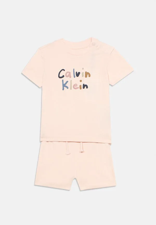 Короткие шорты унисекс Calvin Klein Jeans, Pearl — фото 3