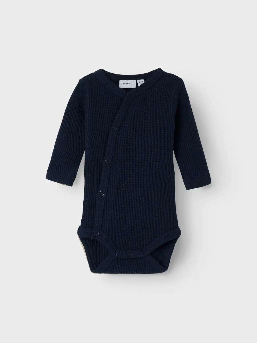 

Name It Боди "NBNWAFFE LS WRAP BODY NOOS", цвет Dark Sapphire