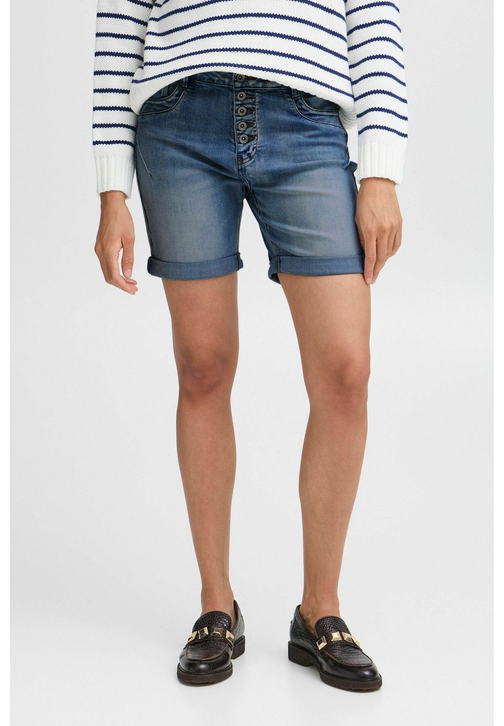 

Джинсовые шорты BXKAILY b.young by Zalando, синий