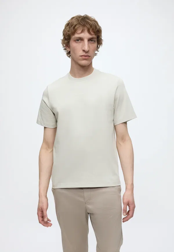 Футболка Calvin Klein Stretch nano tee basic t-shirt, лунный свет