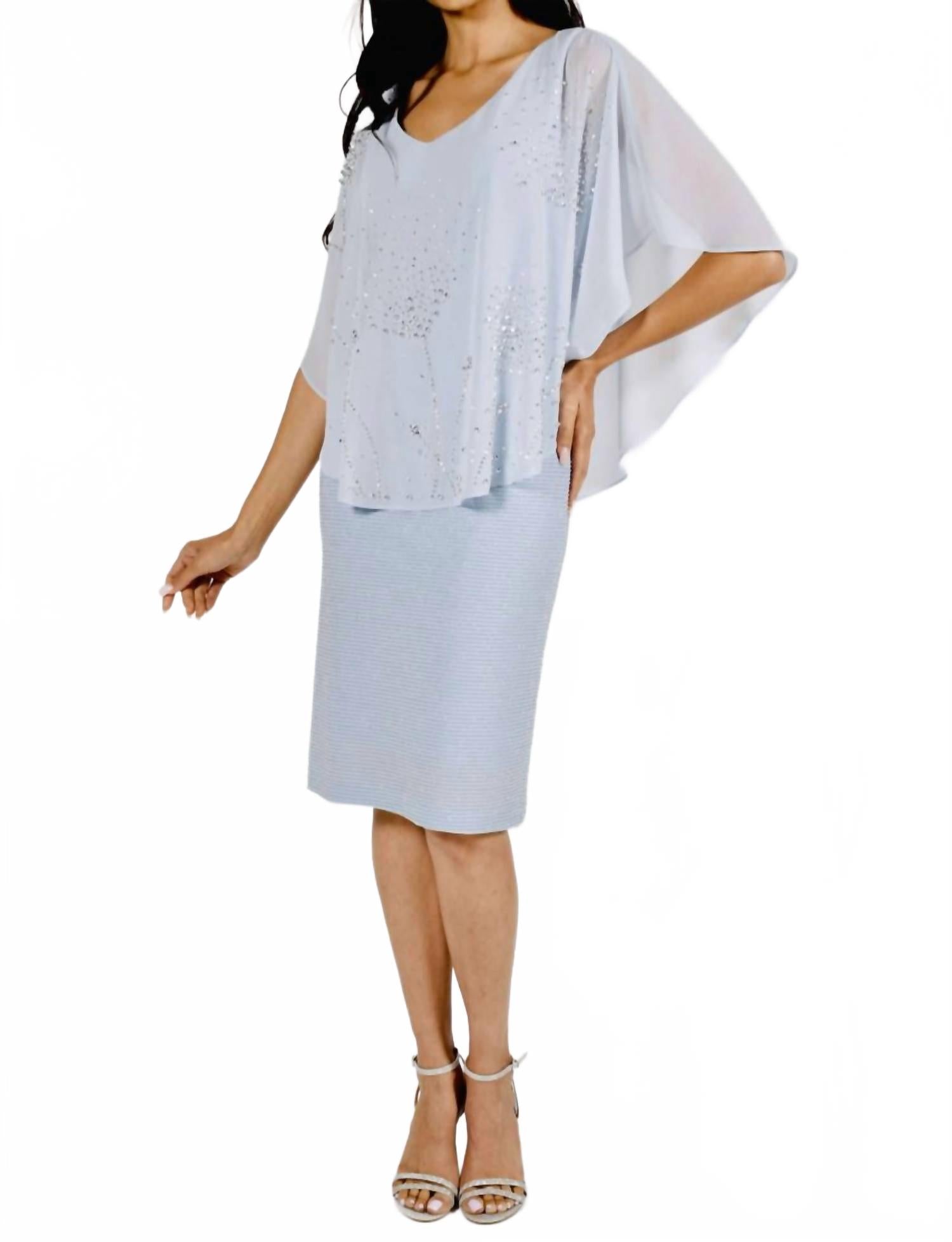 

Шифоновое платье с драпировкой и бисерными деталями в нежно-голубом цвете Frank Lyman