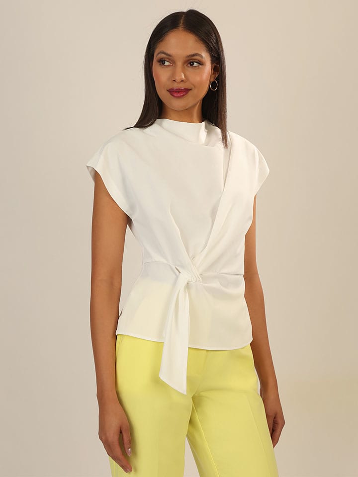 

APART Белая блузка