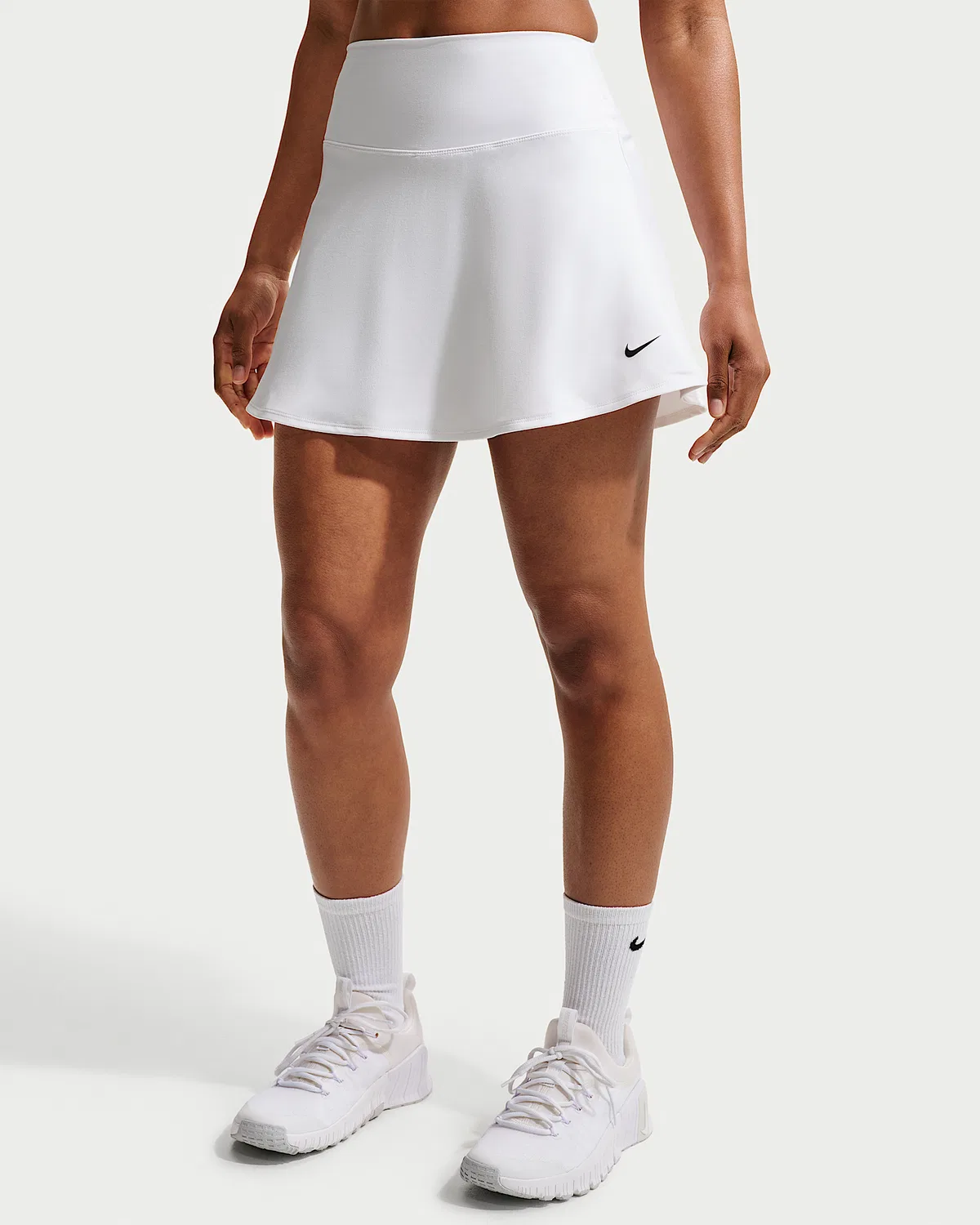 Женская юбка Dri-FIT Nike One, White/Black — фото 2