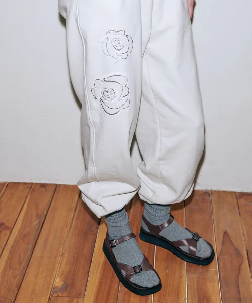 Женские брюки SINOON Rose Stamp Jogger Pants — фото 2