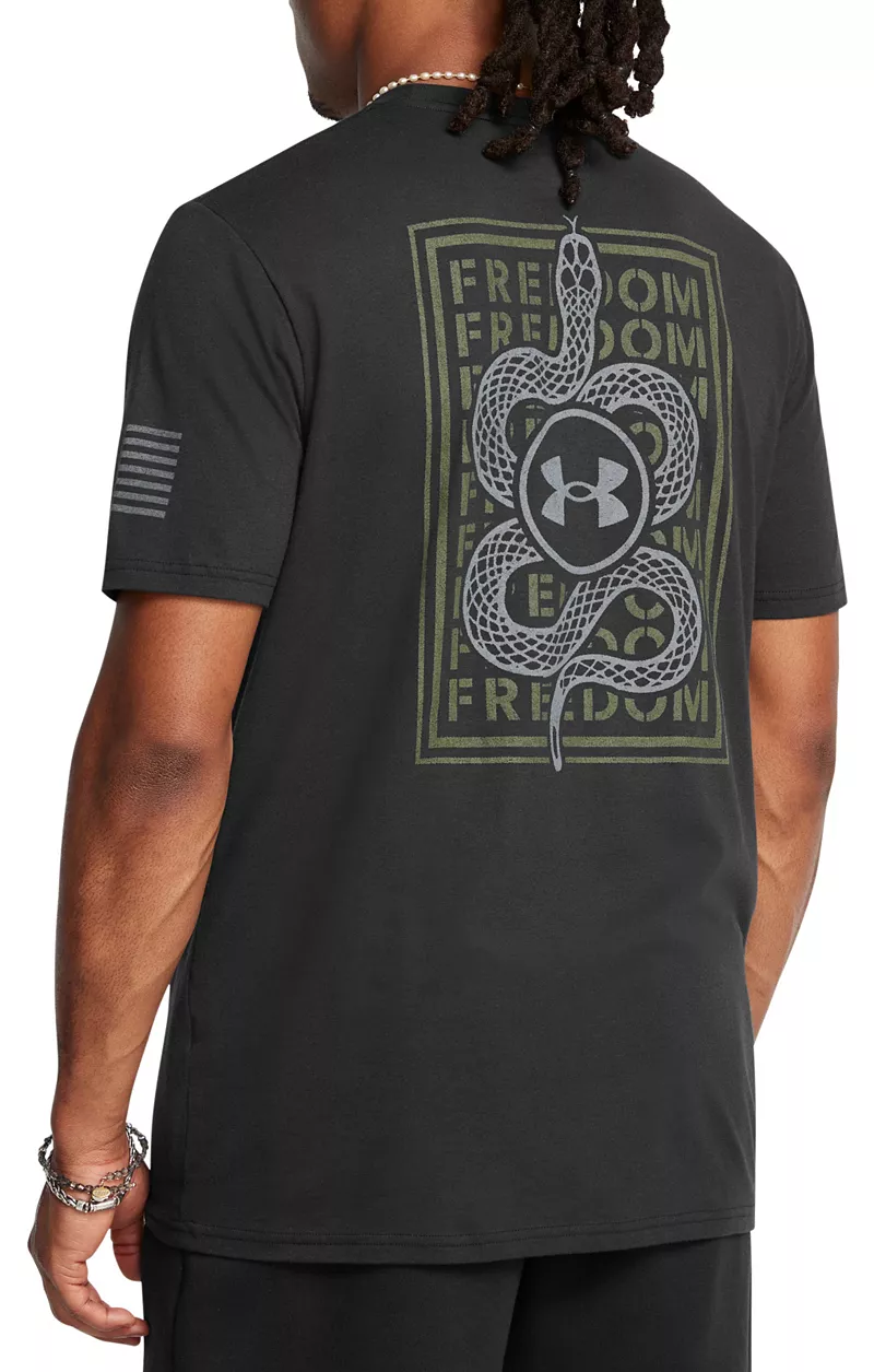 

Мужская футболка Under Armour Freedom со змеей, цвет Black/Titan Gray