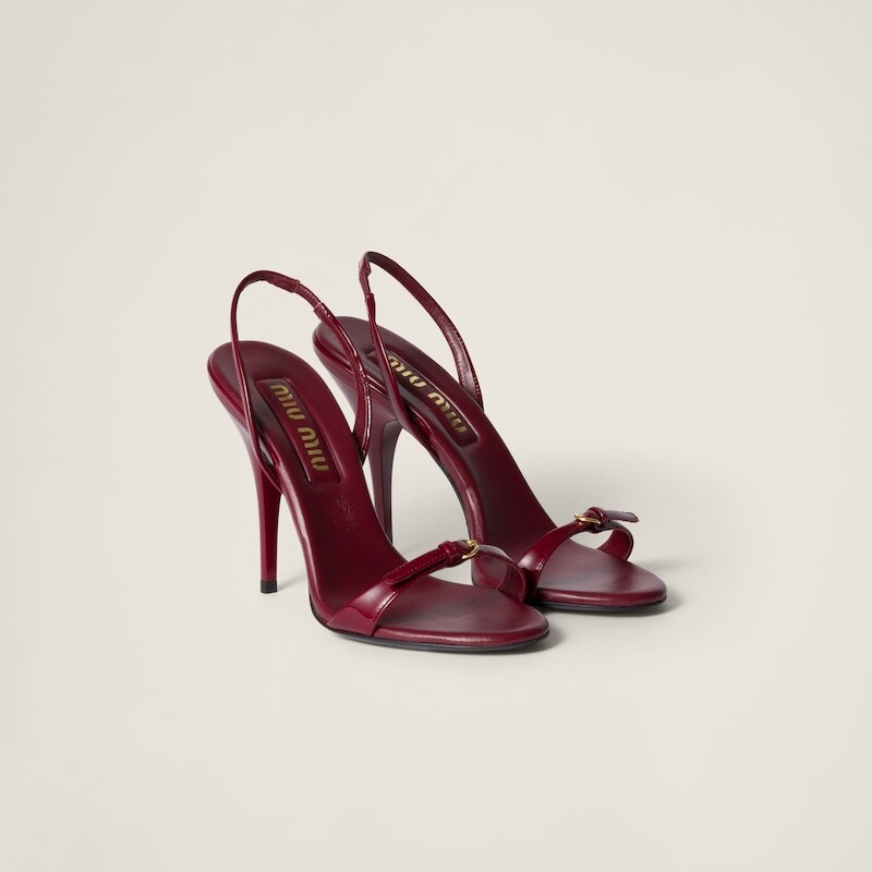 

Лакированные босоножки Miu Miu, бордовый