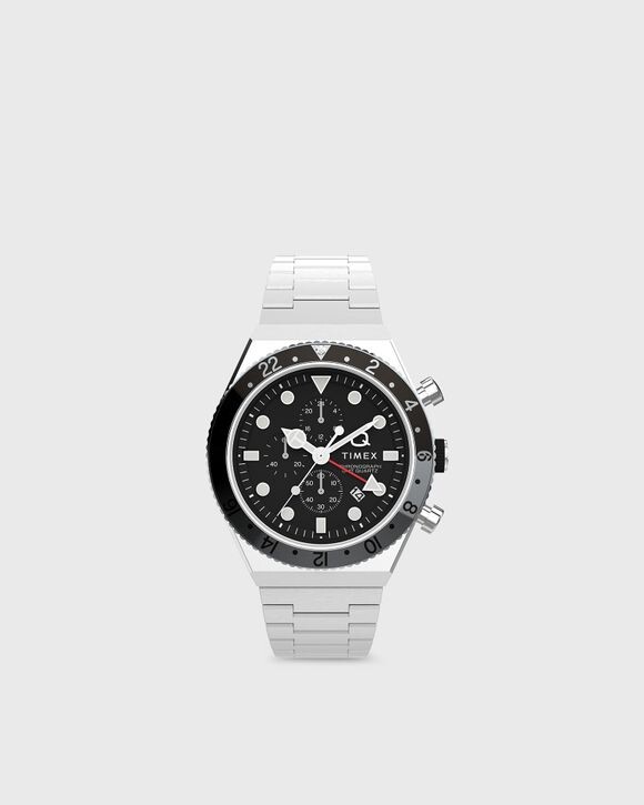 

Часы Timex Q Timex 3 Time Zone Chronograph, цвет black dial/silver bracelet