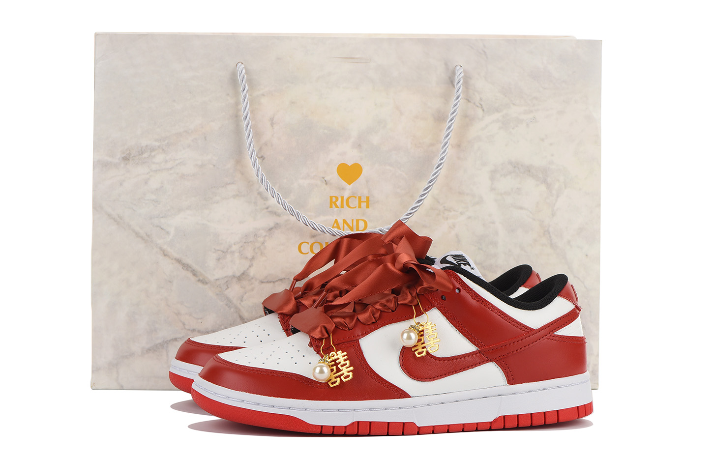 

Nike Скользоустойчивые амортизирующие износостойкие низкие скейтборд кроссовки унисекс True Red, цвет True Red