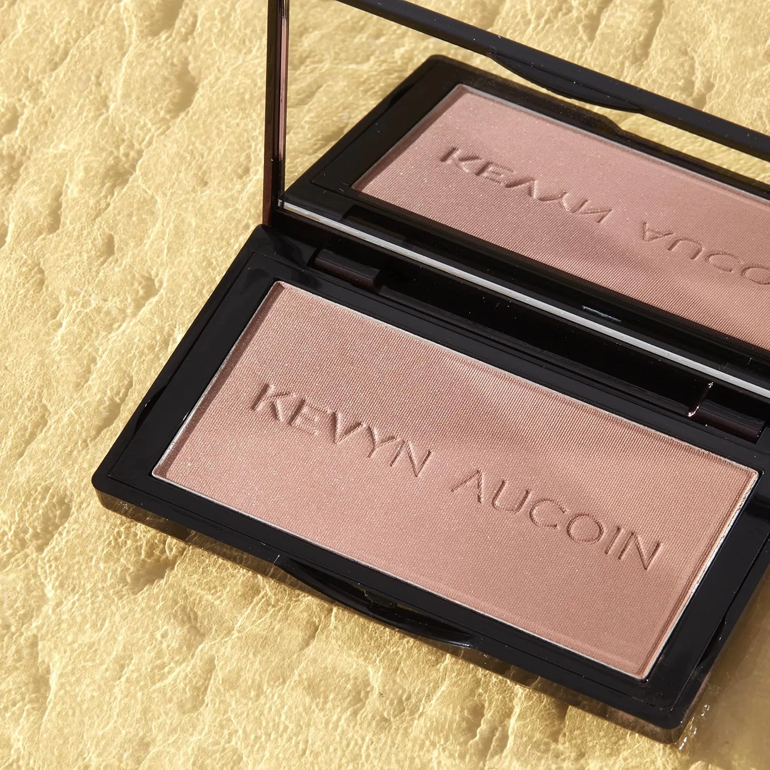 Палетка бронзеров Kevyn Aucoin Neo-Bronzer Sunrise Light 0.2oz — фото 2