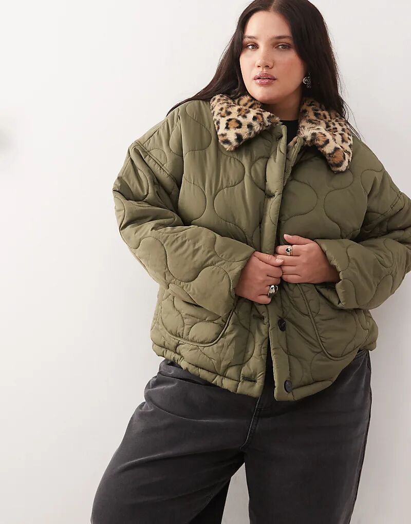 

Стеганая куртка Noisy May Curve цвета хаки с леопардовым воротником и искусственным мехом