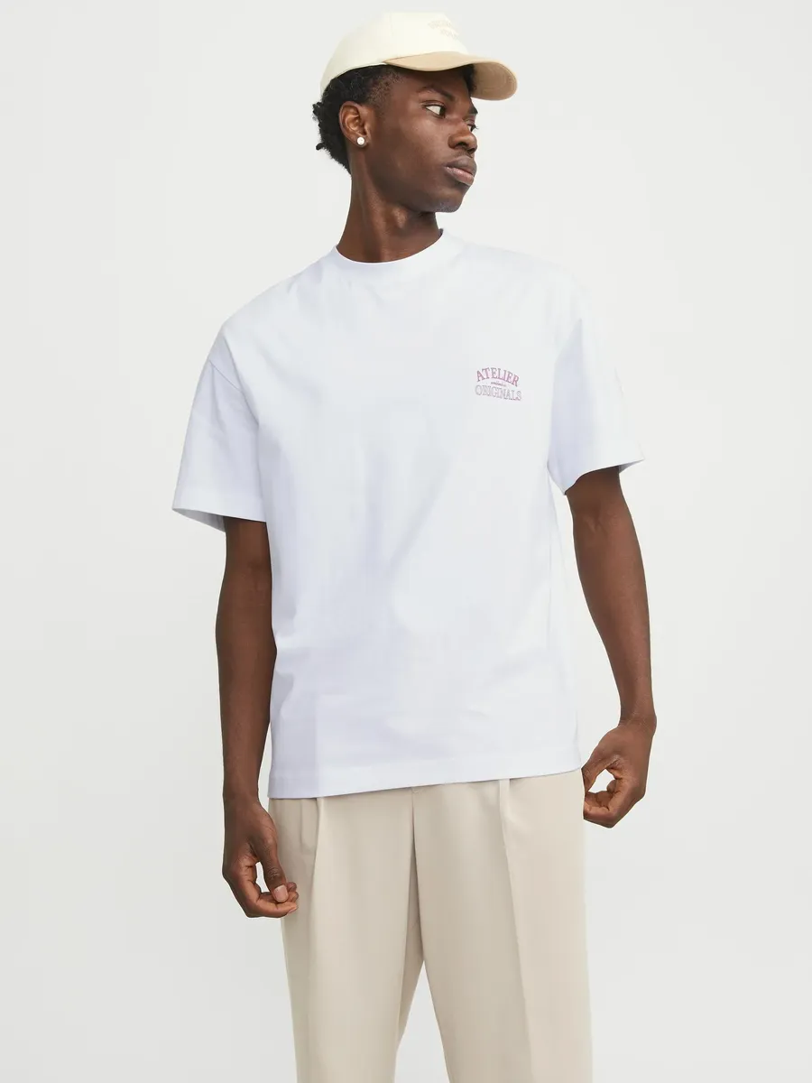 

Рубашка оверсайз Jack & Jones "JORSANTORINI BACK TEE SS CREW NECK SN", белый