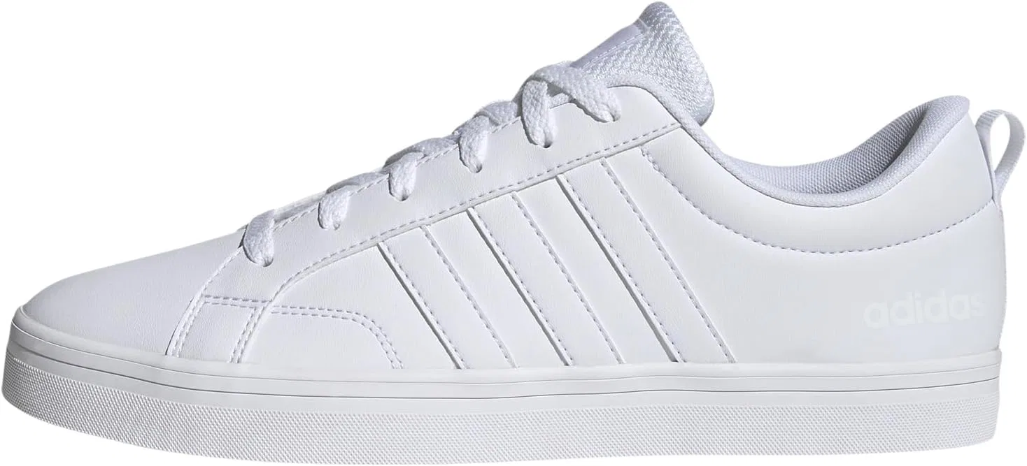 Кроссовки для повседневной носки adidas Cloud White