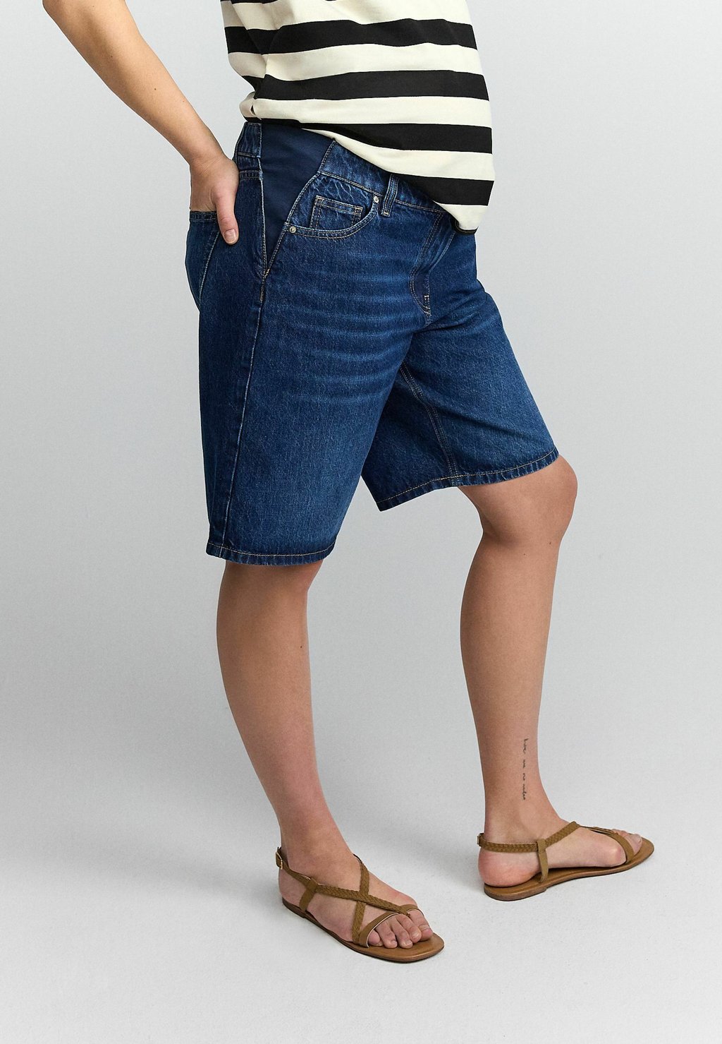 Джинсовые шорты REGULAR FIT Next, синий — фото 4