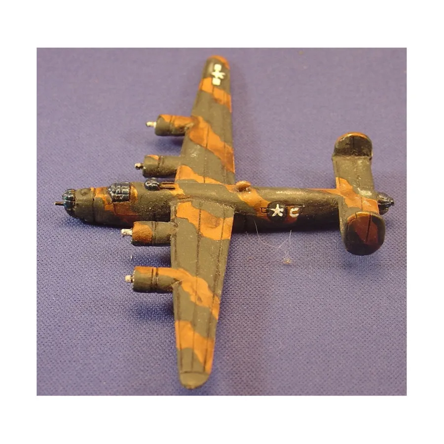 

Б-24Д Либерейтор, Luftwaffe 1946 Miniatures - United States (1:300)