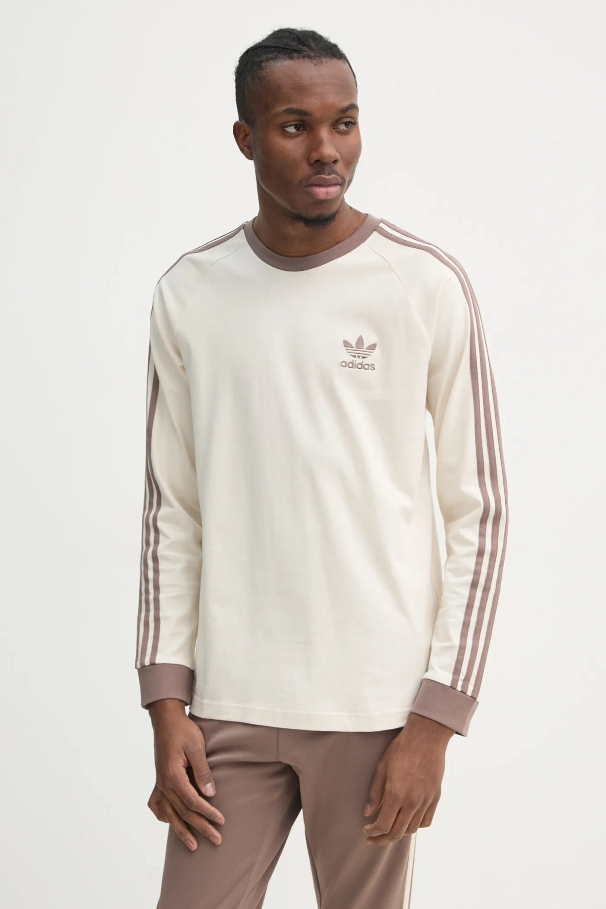 

Хлопковый топ с тремя полосками и длинными рукавами adidas Originals, бежевый