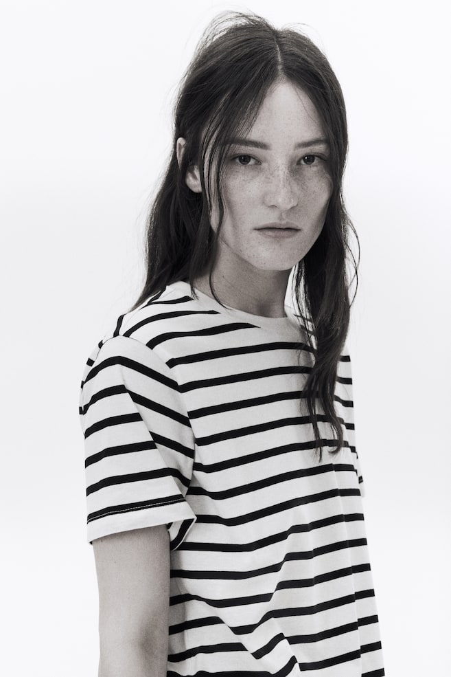 

Хлопковая футболка H&M, мультиколор
