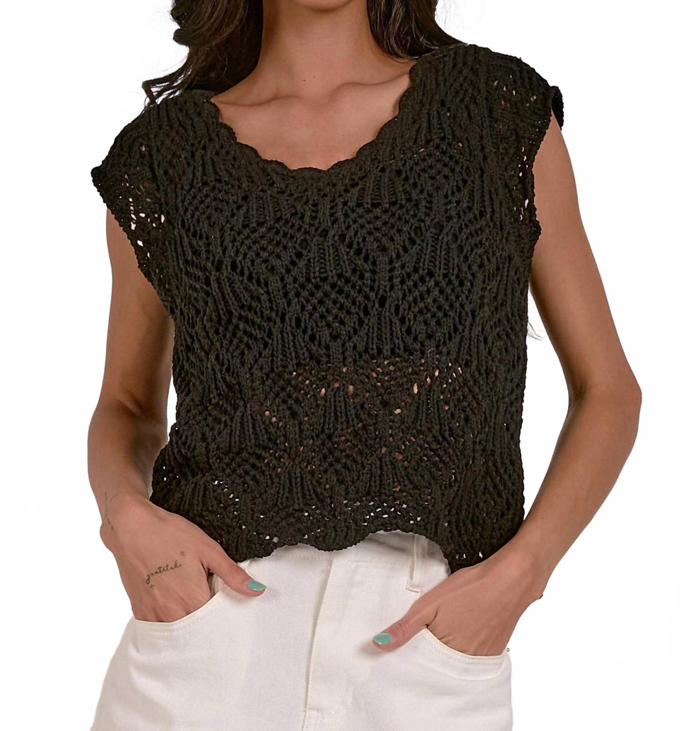 

Черный вязаный свитер с короткими рукавами ELAN