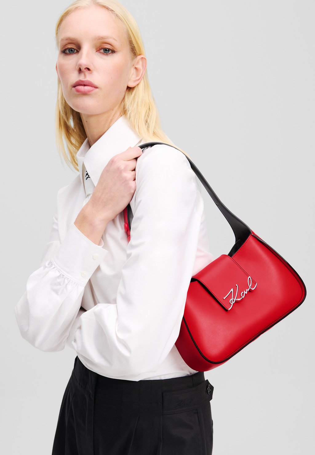 

Сумка SHOULDER SMALL SIGNATURE KARL LAGERFELD, красный