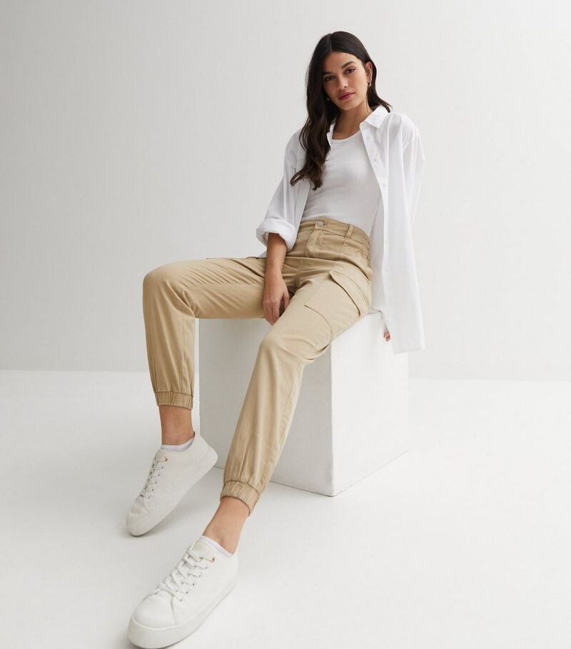 

Брюки карго из каменного хлопка с манжетами New Look, светло-серый