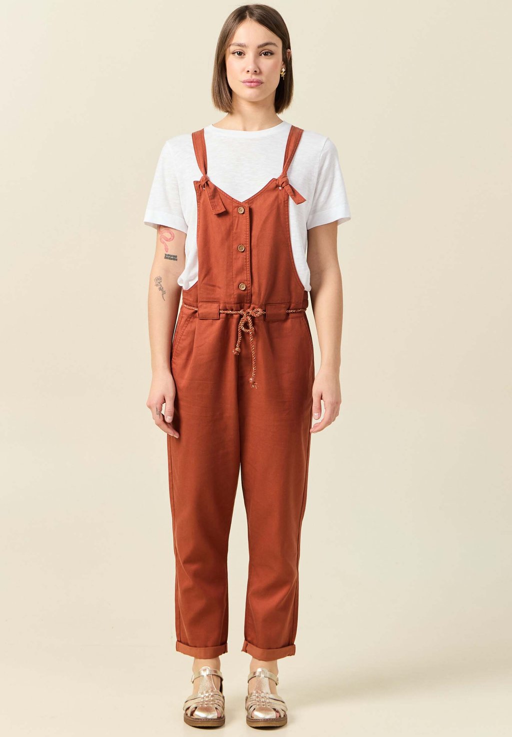 

Комбинезон FLIESSENDE MIT KNOPFLEISTE BONOBO Jeans, темно-красный