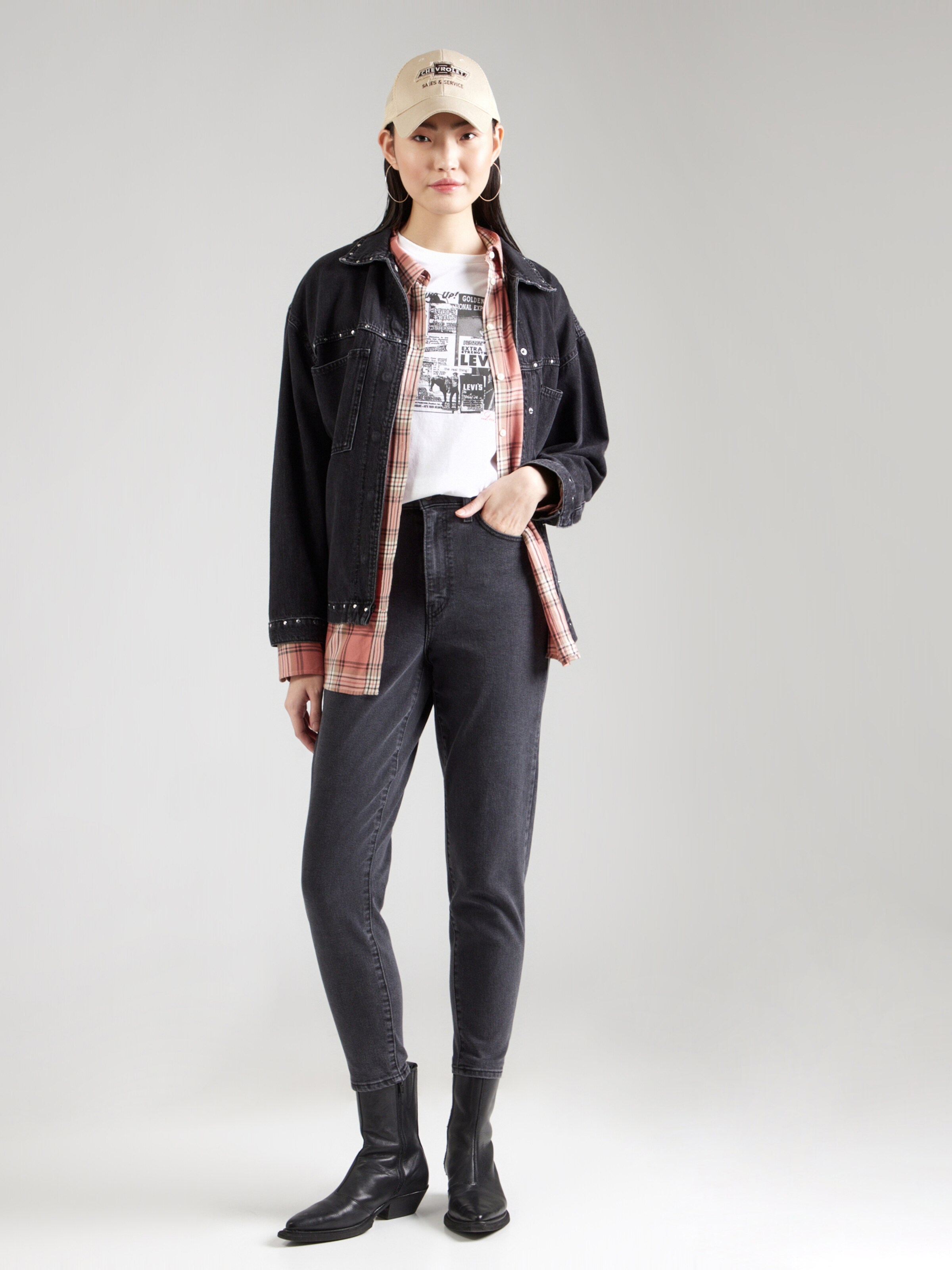 LEVI'S  Зауженные джинсы 'High Waisted Mom Jeans' в черном дениме — фото 4