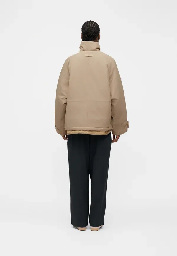 Куртка зимняя Adidas Originals, бежевый — фото 3