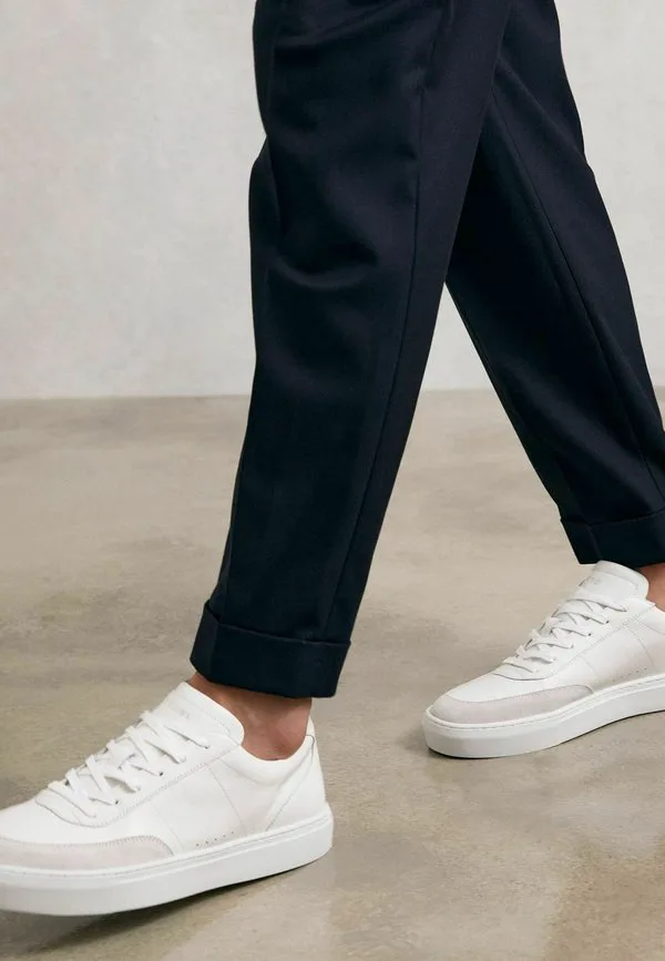 Низкие кроссовки стандартного кроя Reiss, White