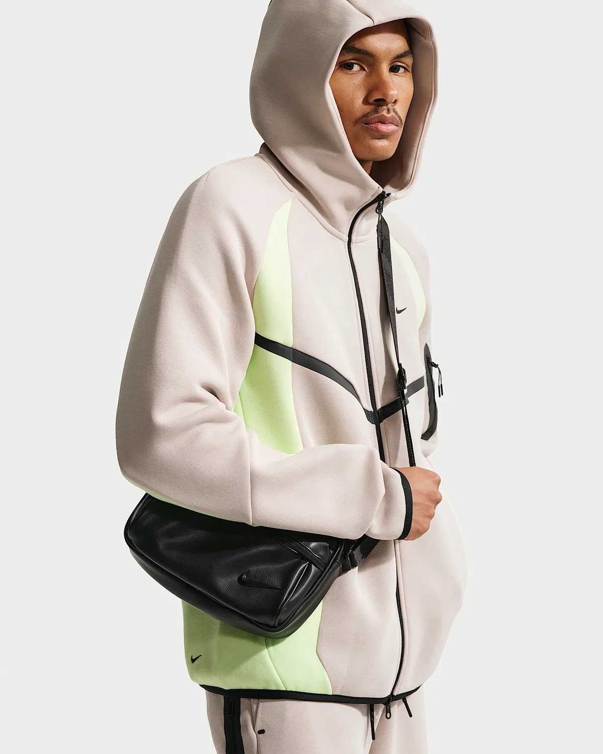 Мужская куртка Nike Tech Windrunner из флиса с цветовой блокировкой и полной застежкой-молнией, Cream II/Light Liquid Lime/Black — фото 3