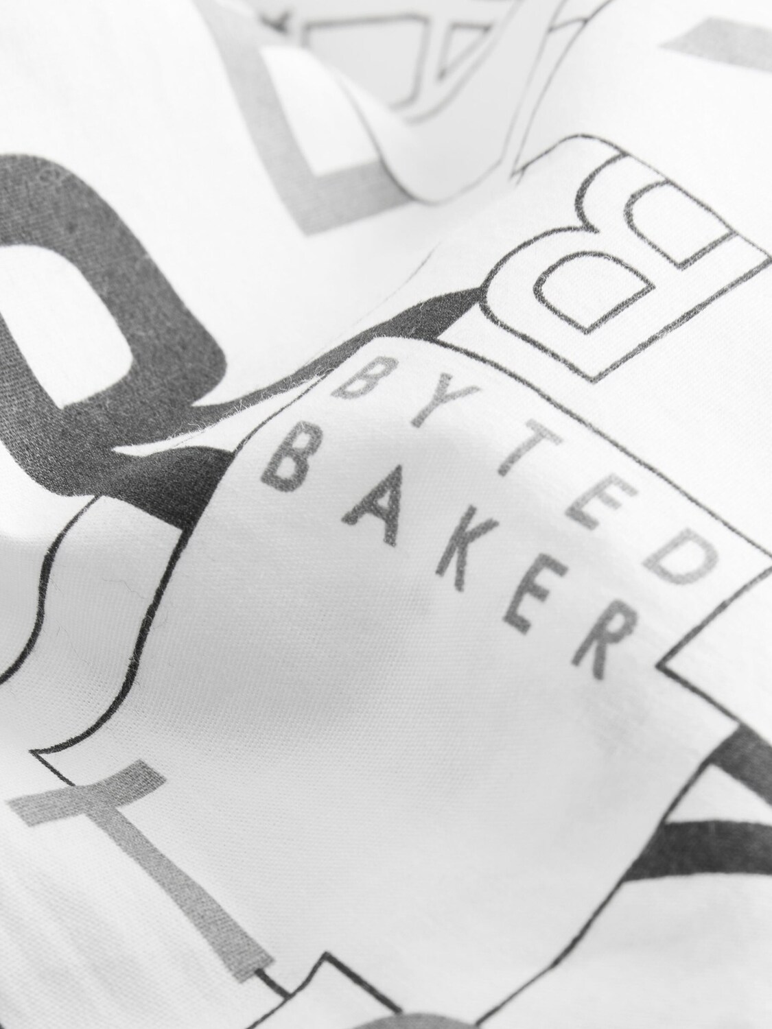 Baker by Ted Baker Рубашка на пуговицах Regular fit в белом цвете — фото 3