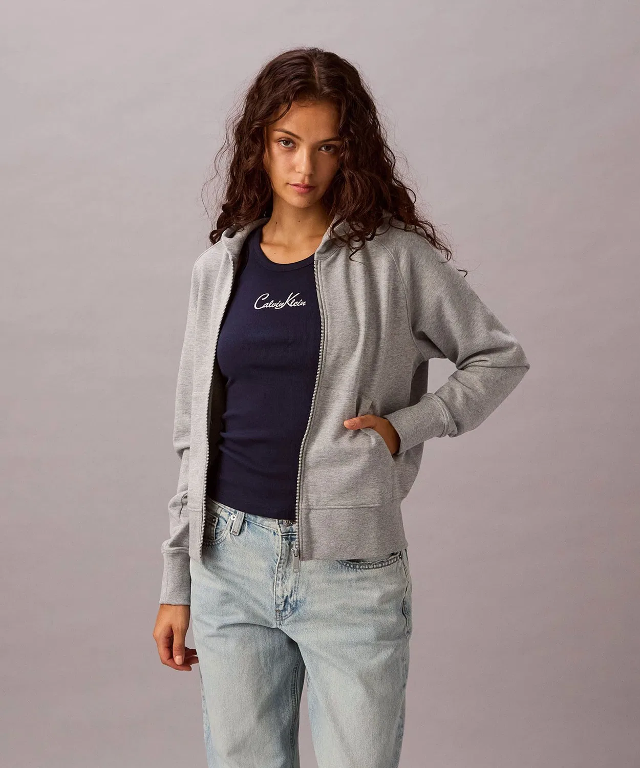 Худи Calvin Klein Jeans французский трикотаж на молнии, офф-белый — фото 3
