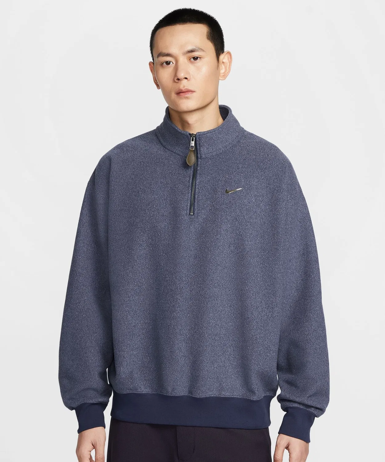 Толстовка Nike SSNL+ HW BB QZ L/S TOP с четвертью молнией, тёмно-синяя — фото 3