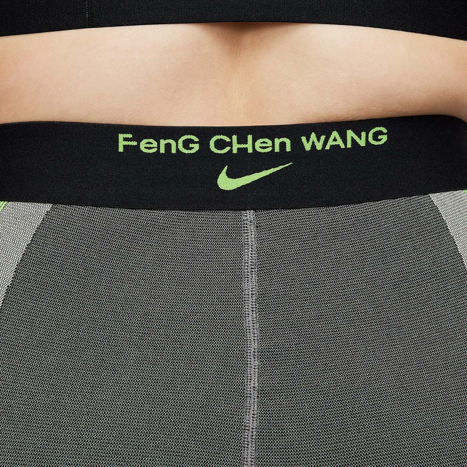 Леггинсы (WMNS) Nike Pro Leggings 'Off-Noir Light Smoke Grey Iron Grey Action Green' — фото 4