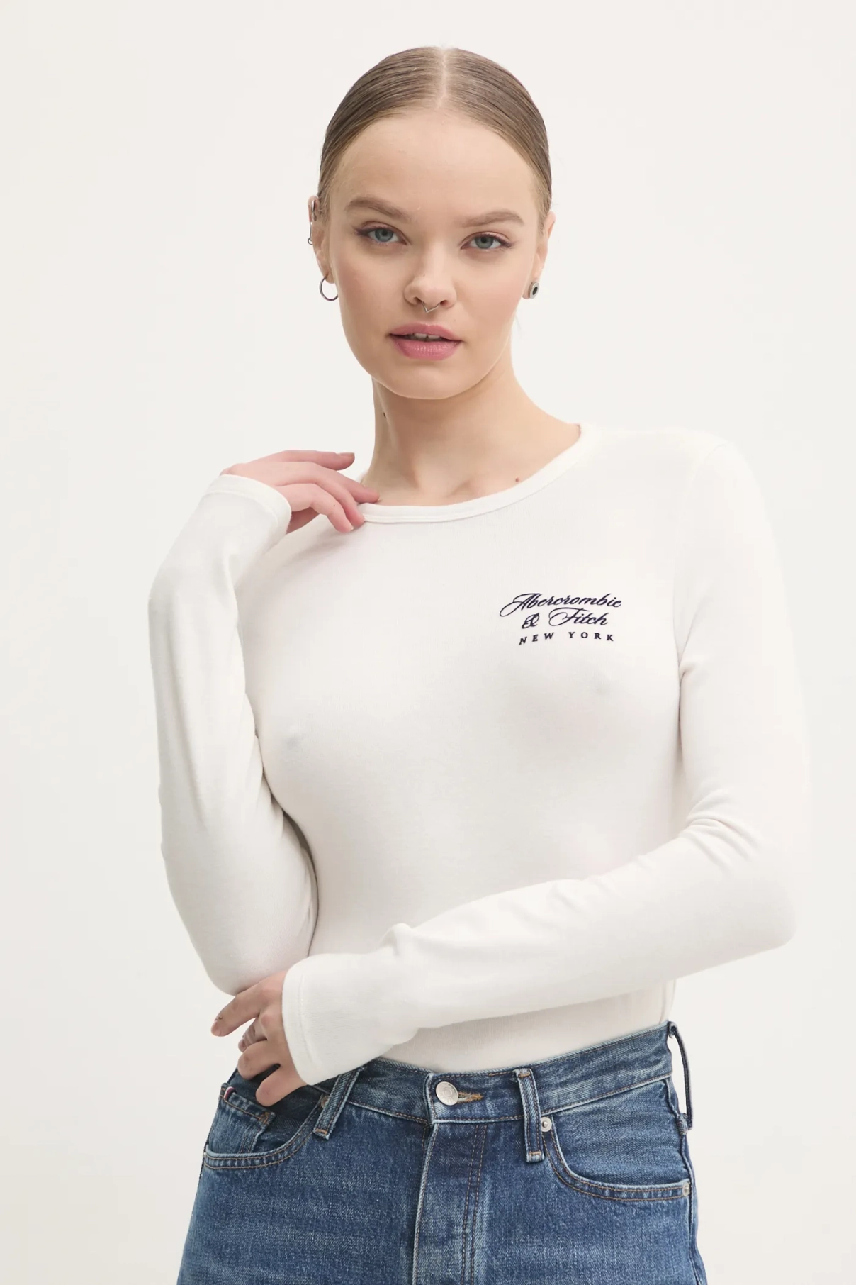 

Футболка с длинным рукавом Abercrombie & Fitch, бежевый