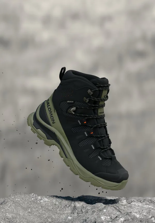 Походные ботинки quest 5 gtx Salomon, Black/Deep Lichen Green