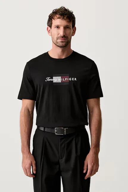 Футболка из хлопка модель T-shirt męski bawełniany Tommy Hilfiger, черный