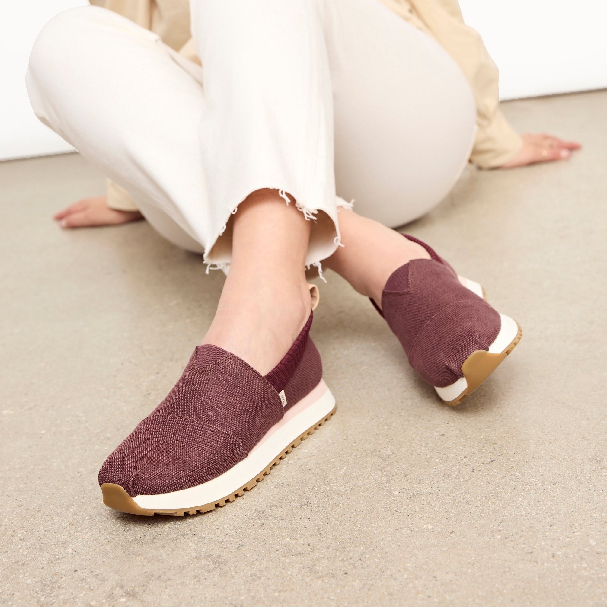 Resident 2.0 кроссовки из винтажного холста в бордовом цвете TOMS Shoes — фото 3