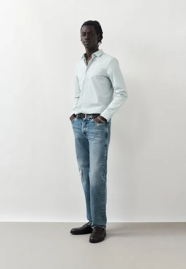 Рубашка Calvin Klein Solid Stretch Slim, бледно-луговой — фото 2